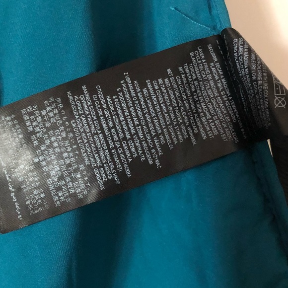 Asymmetrical skirt - Picture 10 of 11